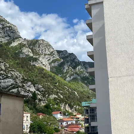 Πανσιόν Shared *